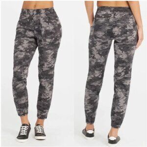 Spanx Stretch Twill Cargo Jogger Blackwash Camo Medium NWT